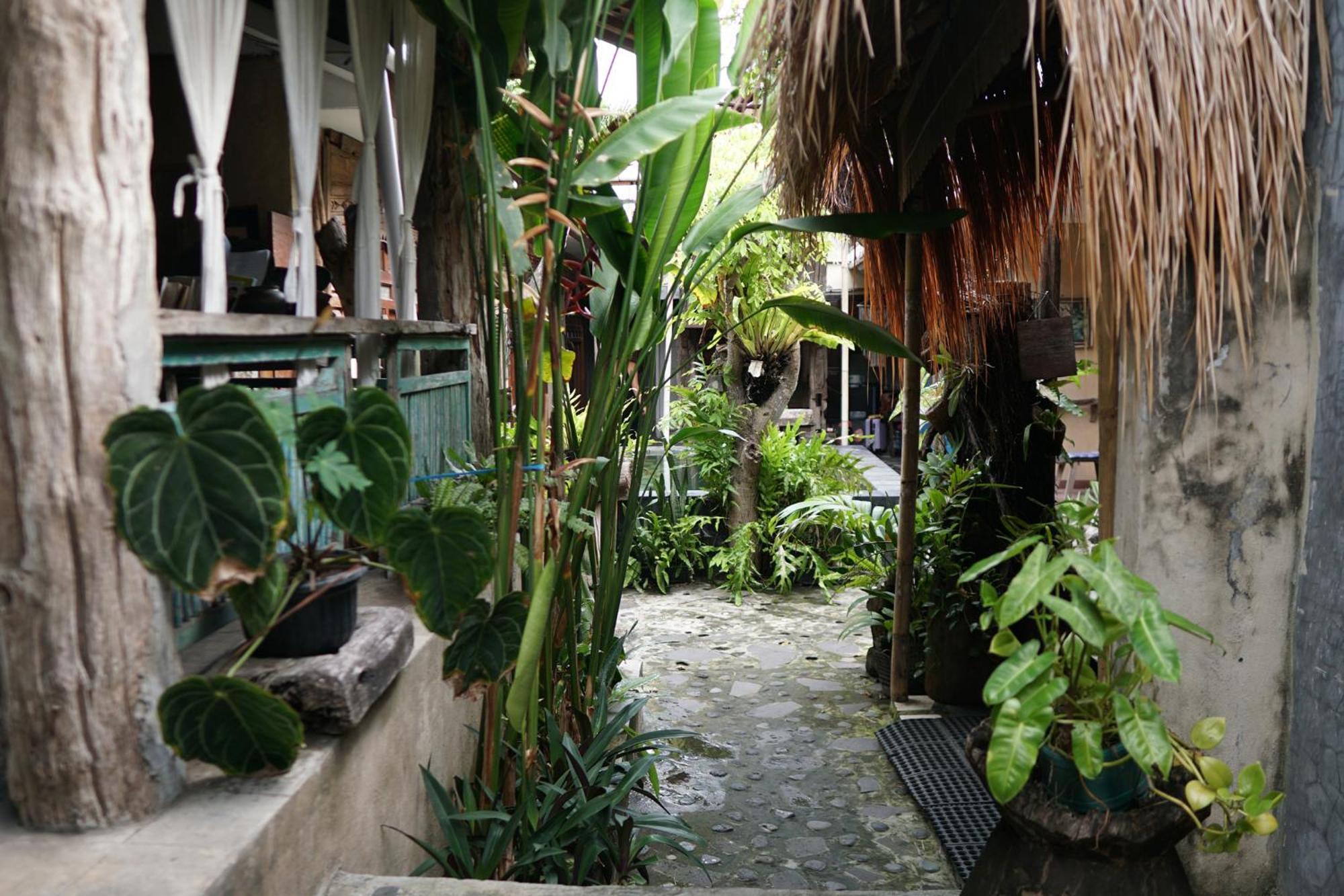 Twospaces Living At Wave And Chill House, Canggu Exterior photo